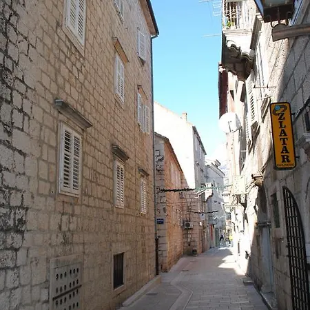 Optimist Lägenhet *