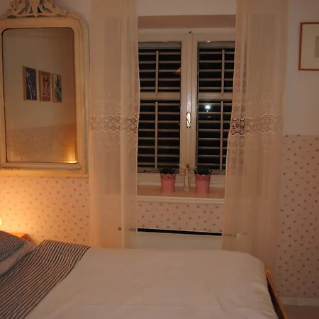 Optimist ماكارسكا