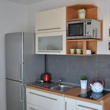 Optimist * ماكارسكا