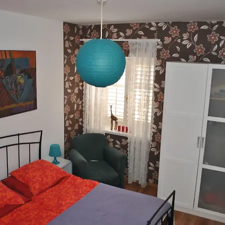 Apartment Optimist Makarska