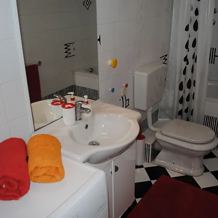 Optimist Apartment *