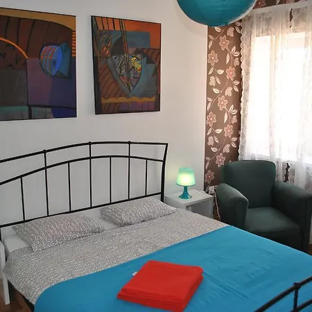 Optimist Apartment *