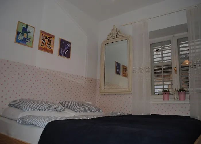 Optimist * Μακάρσκα